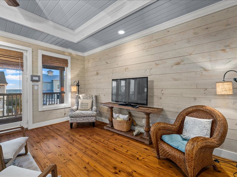 d62f10bf3297434bb454bb9c8e6ca872 | Beachhouse | Texas | TX | Vacation Homes | Galveston | Crystal Beach | Kokomo | Breezy Days | Beachfront Elegance | Sunrise Serenity | Southern Sands Property Management, LLC