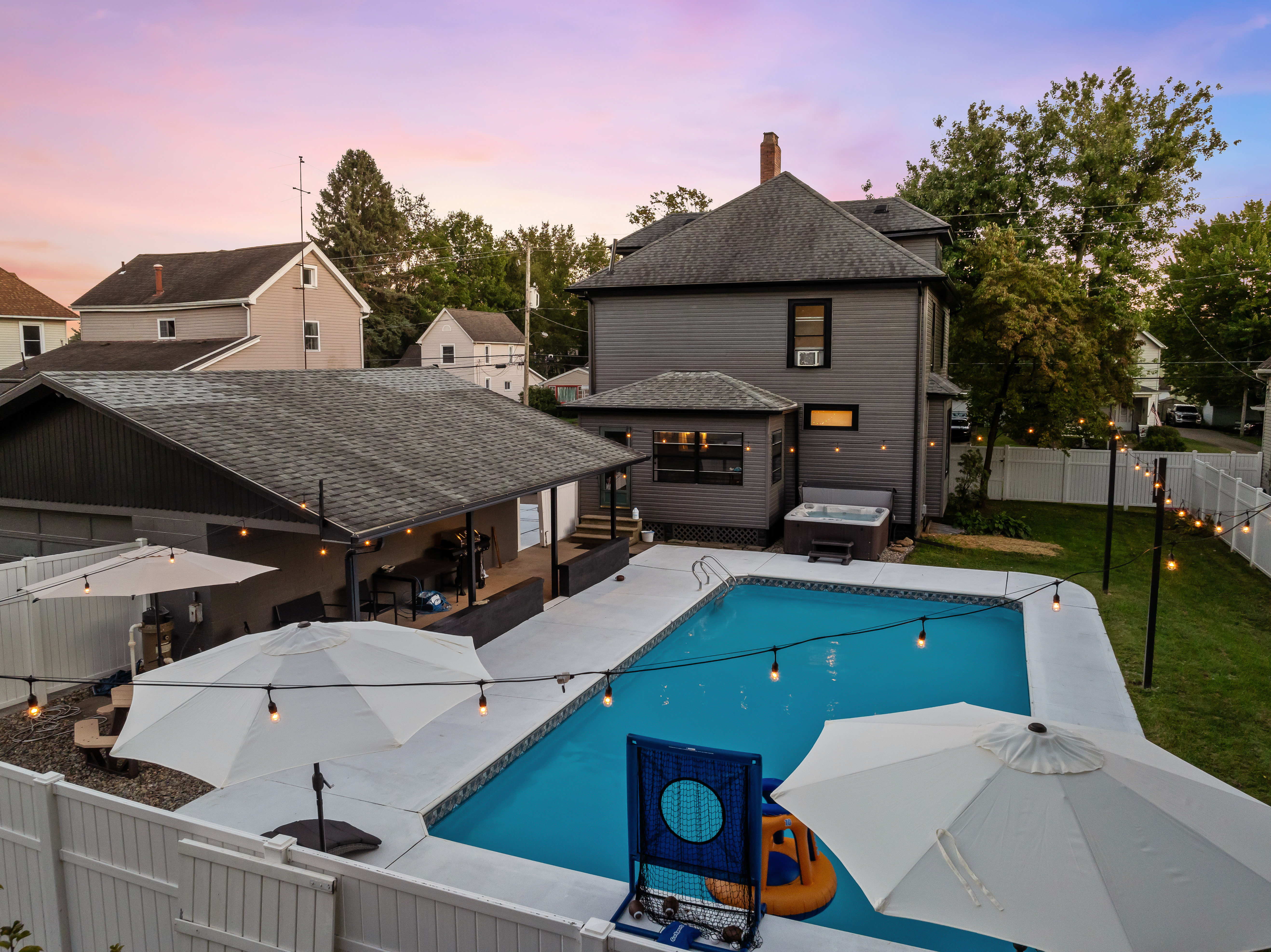 Exterior of the Hall of Fame Snubs House in Massillon