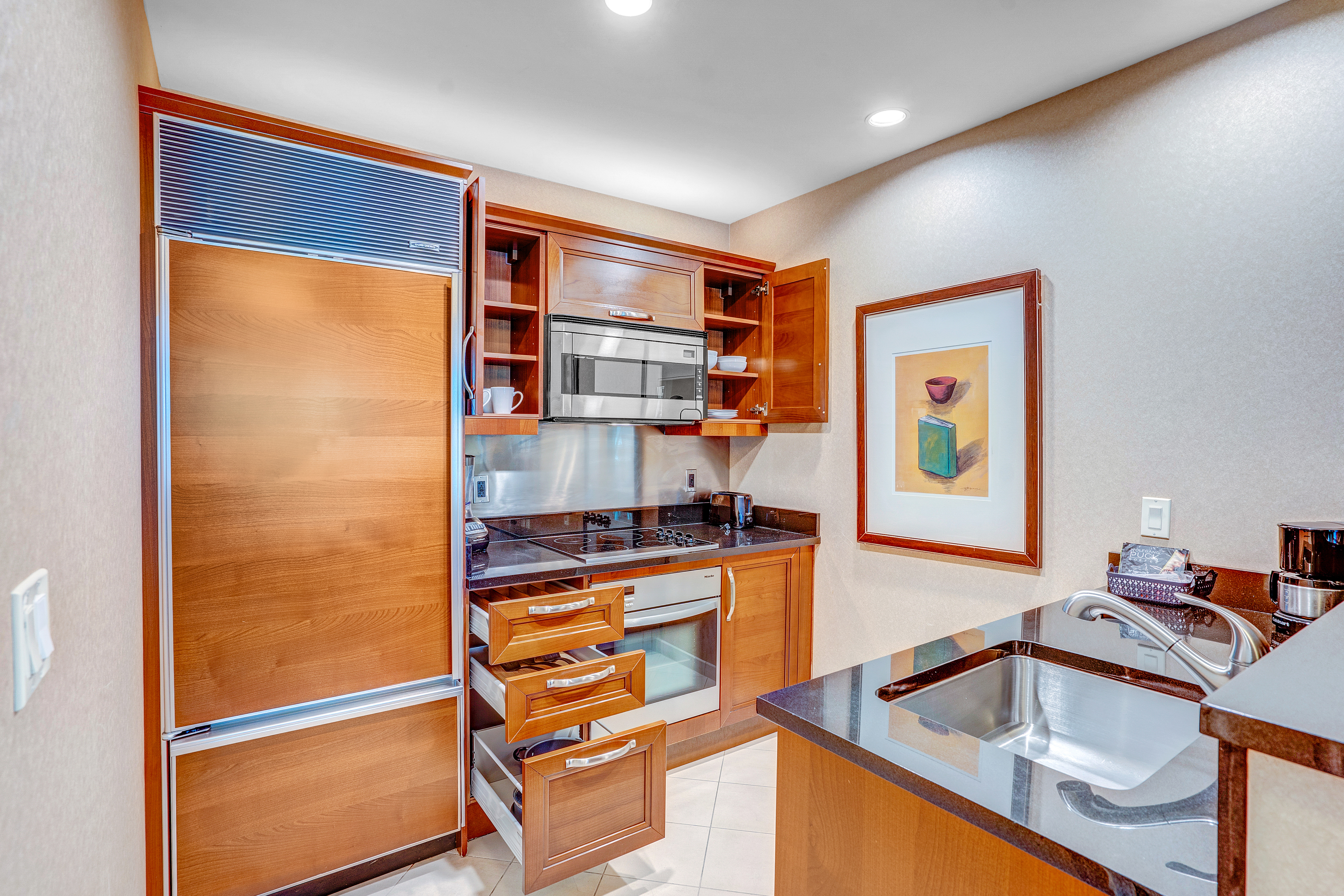MGM Tower 2 · Units 801+803 — Open Kitchen