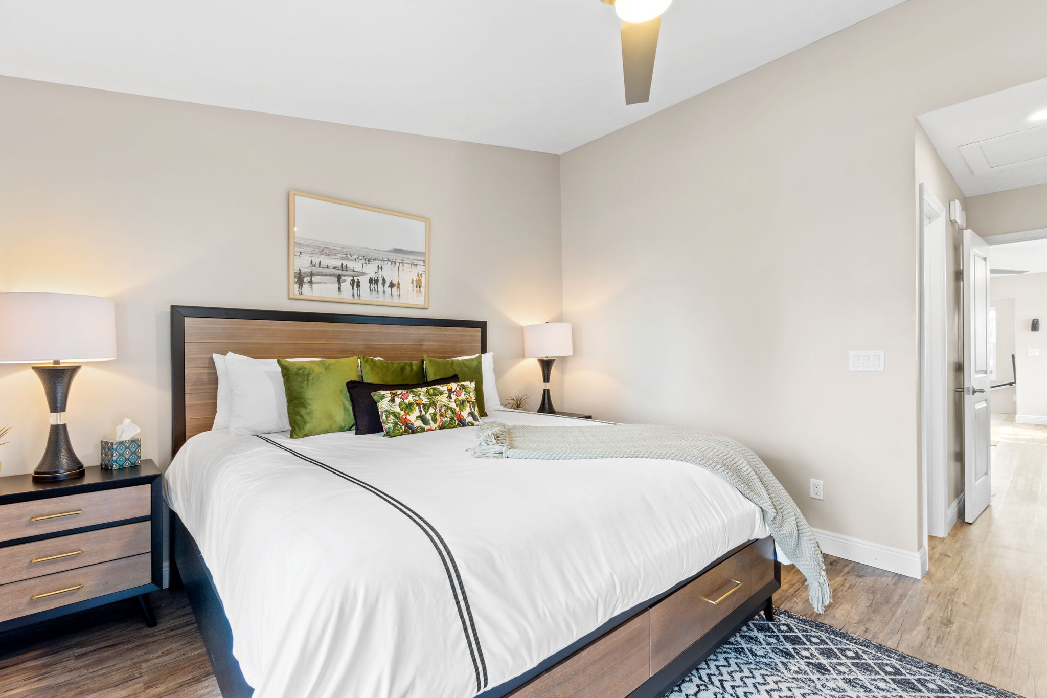 Bedroom with Queen Bed