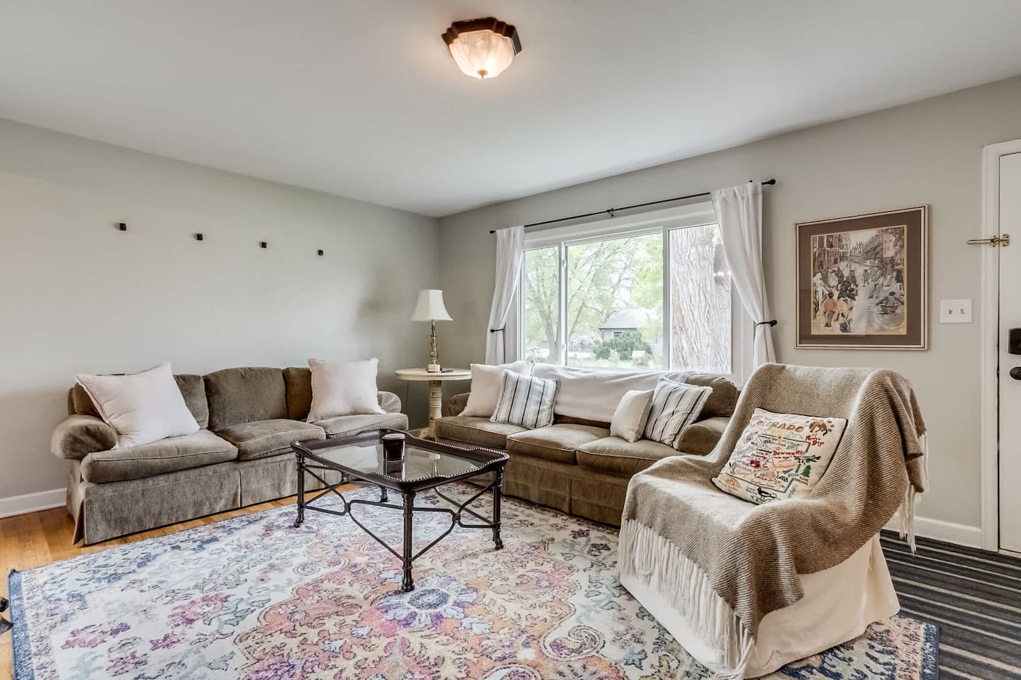 Gather, Relax & Feel at Home 🏡

Our spacious living room is the perfect place for everyone to gather, relax, and enjoy time together. With a comfortable, homey feel and a TV ready to stream your favorite shows and movies, it’s an inviting space to unwind 