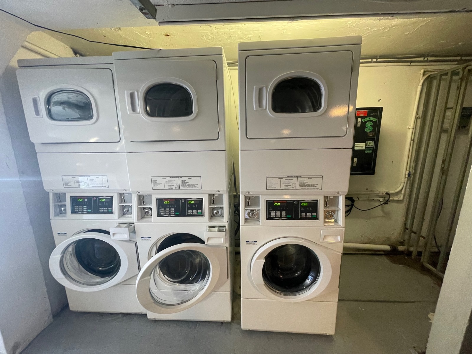 LAUNDRY AREA