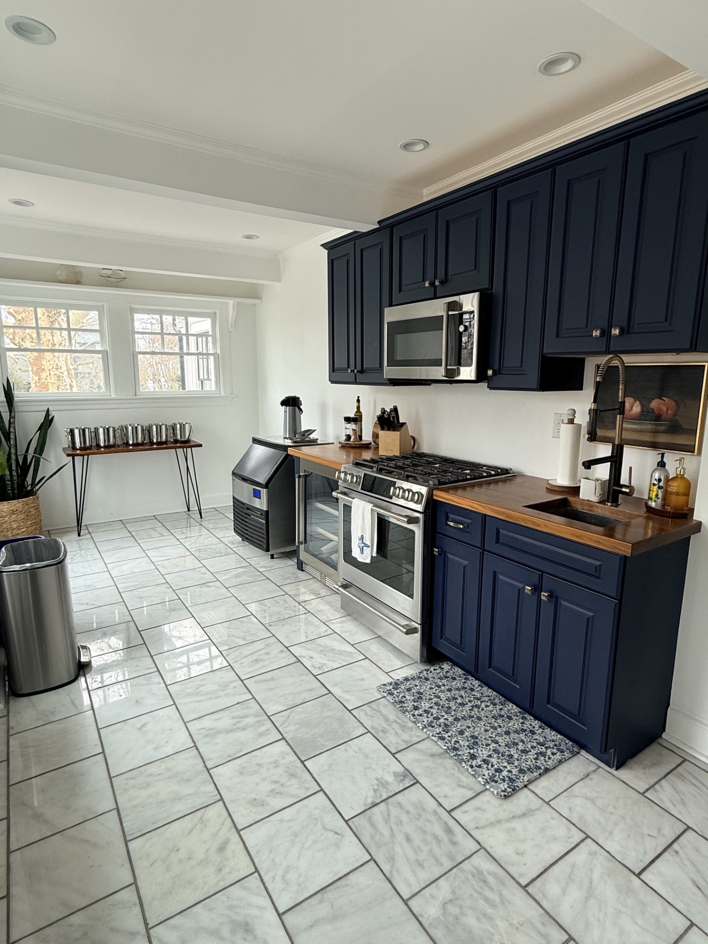 Shared Kitchenette