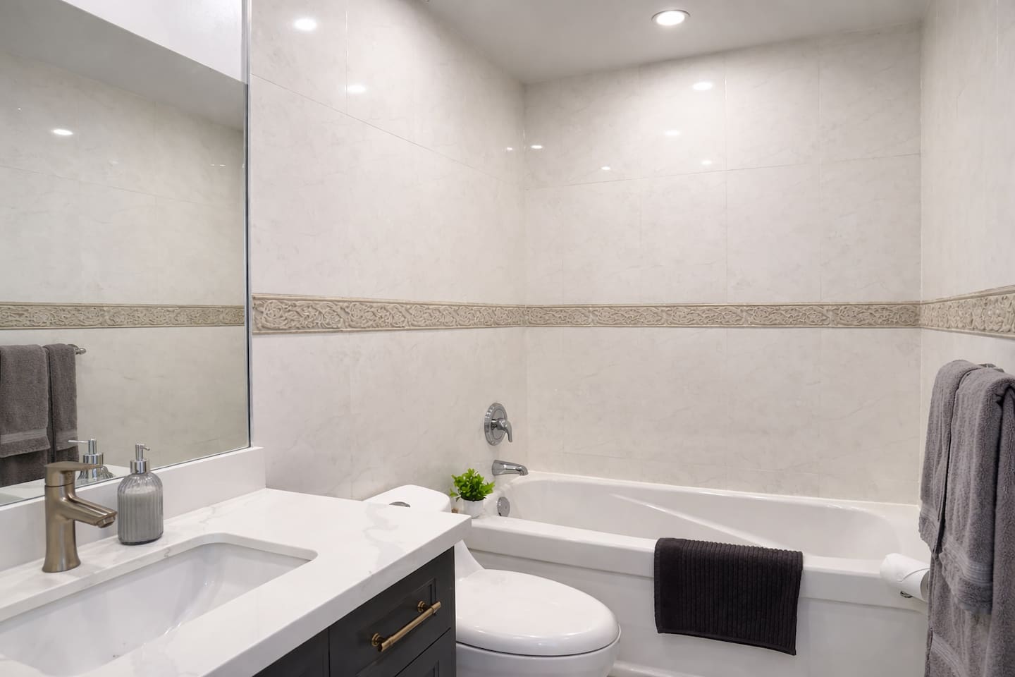 Bathroom 1 - King Room Ensuite