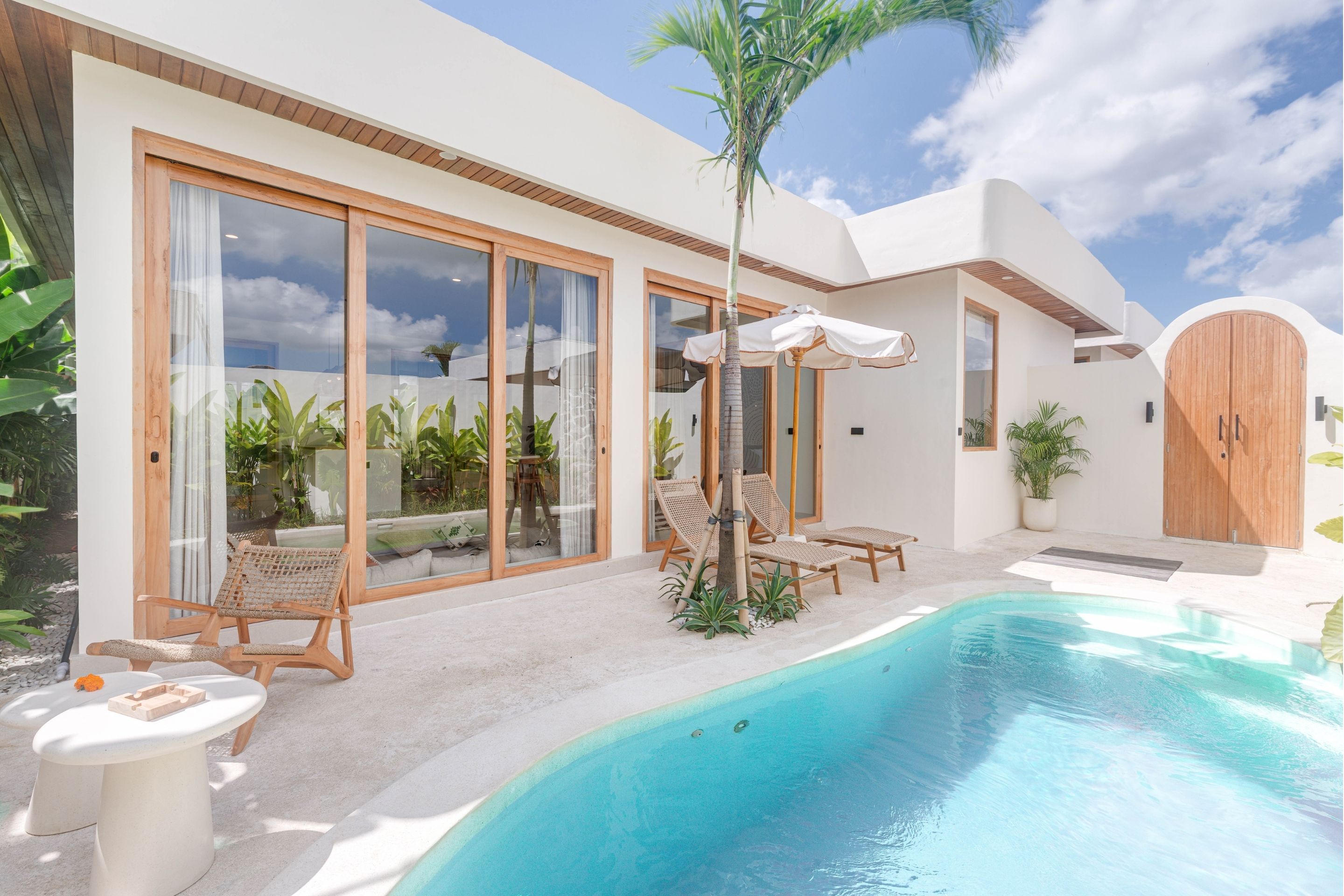 Pool area