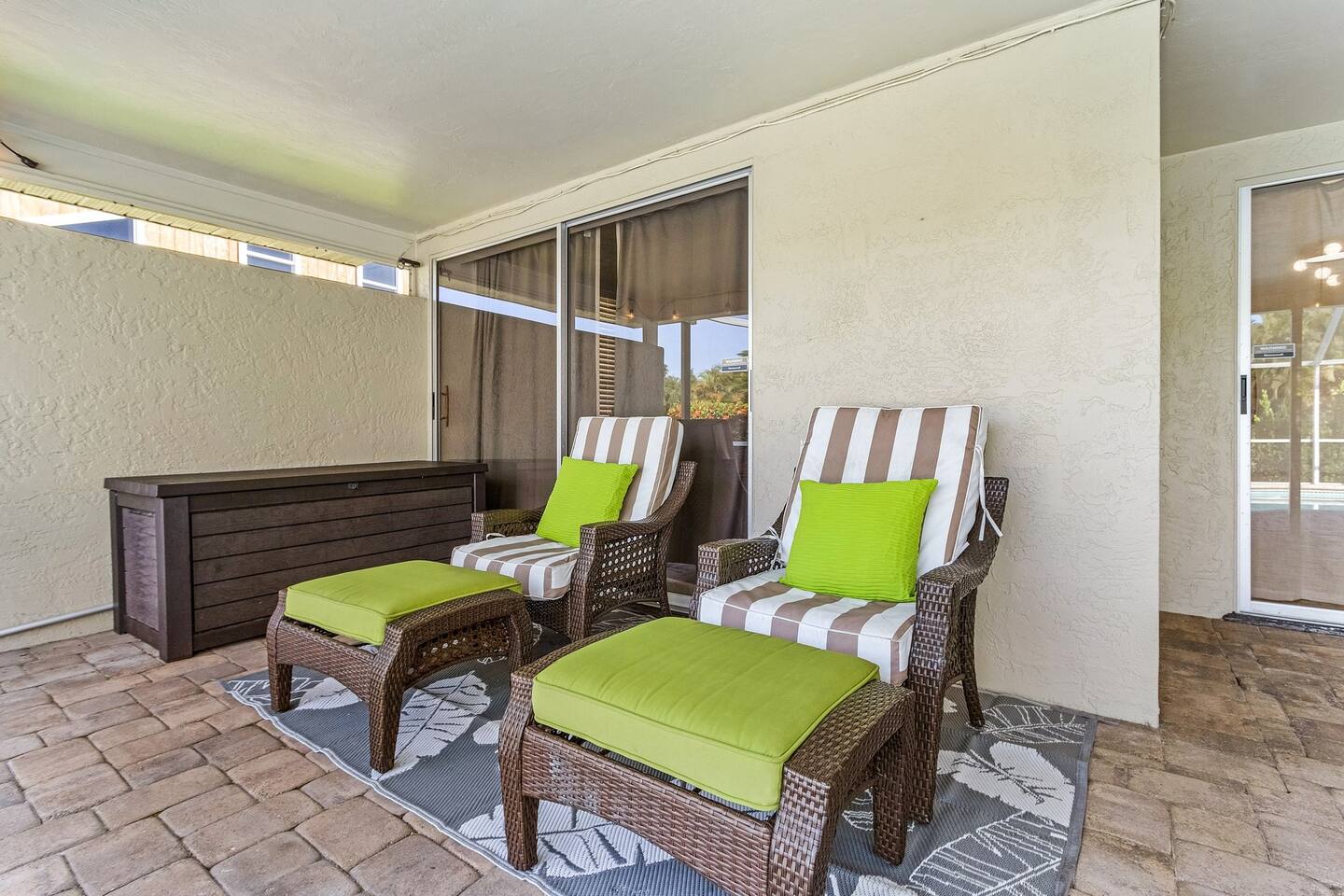 Relax in the comfortable seating and watch the sunset in style—an ideal way to end your day!