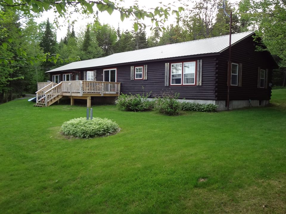 Salmon Leap Lodge - At Bear Tree Pittsburg NH