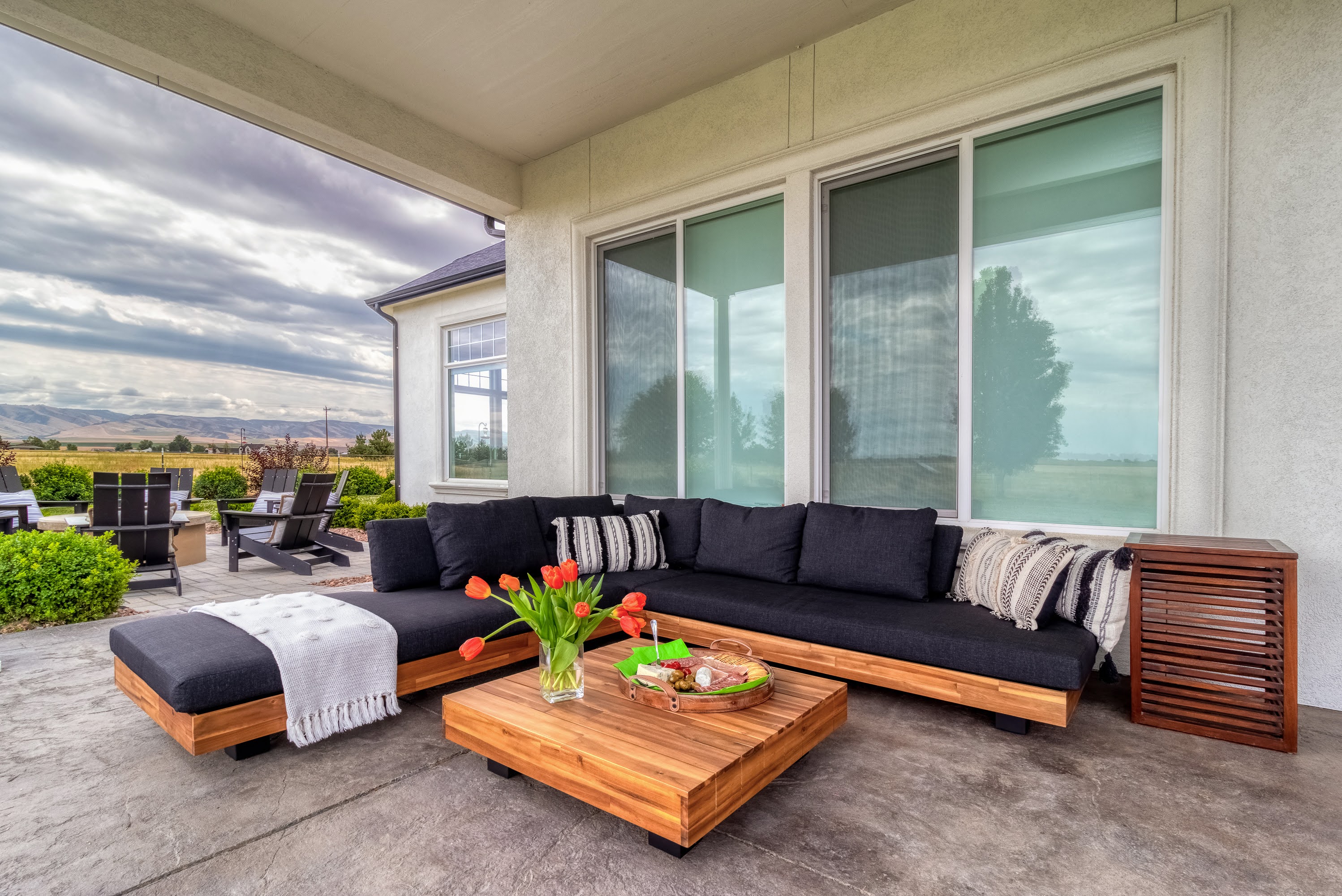outdoor lounge area