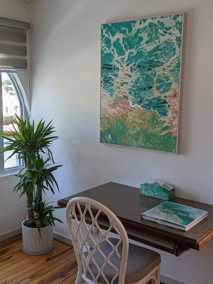 Here we have a built in desk in the Coral Suite. I(Chris) wanted to add a 21" Imac for guests that didnt want to bring their laptop. If you stay with us, or not love to hear your thoughts on that!