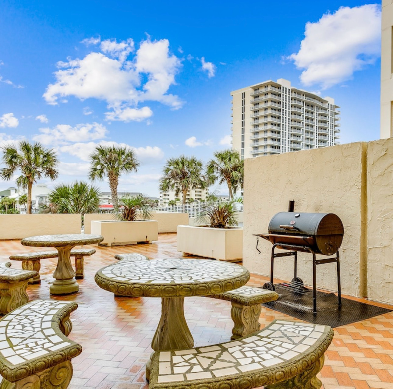 Outdoor Grilling Area at Sans Souci Building