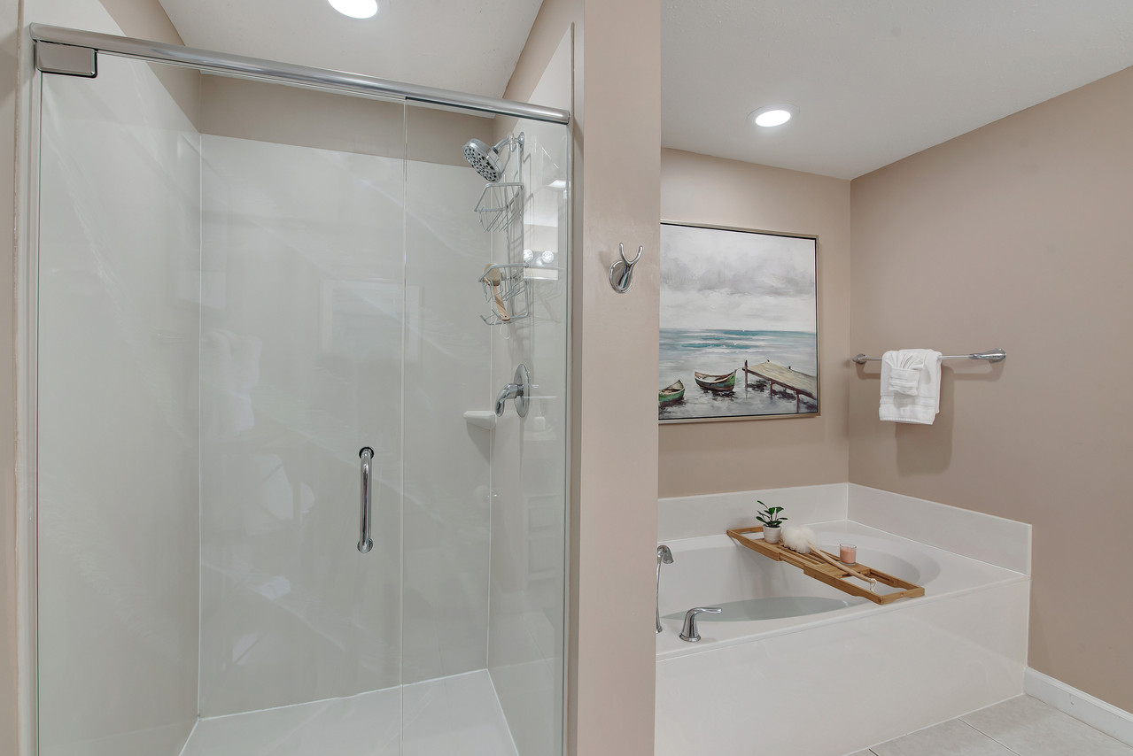 Primary Tub & Shower