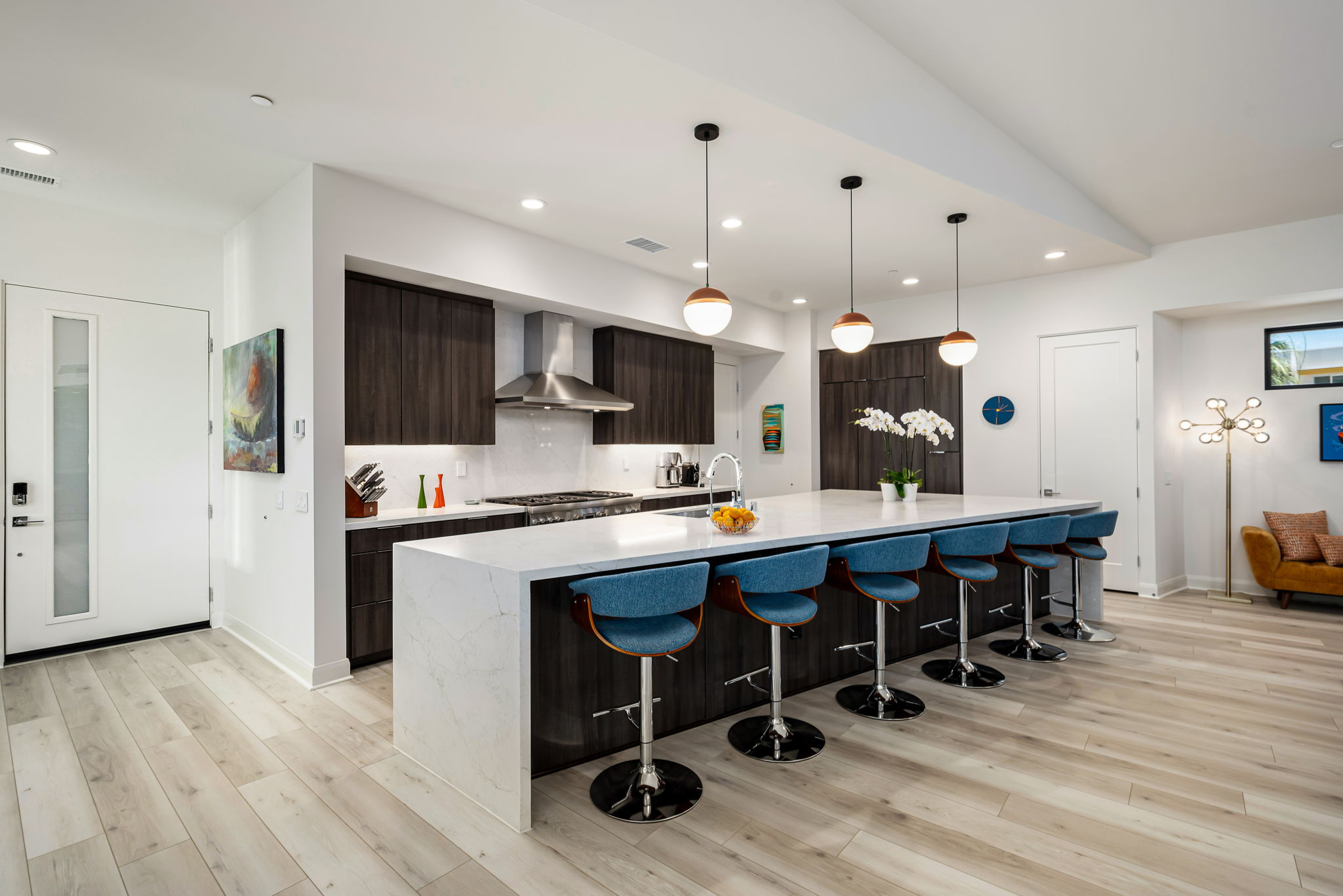 Kitchen and Island Dinning Area