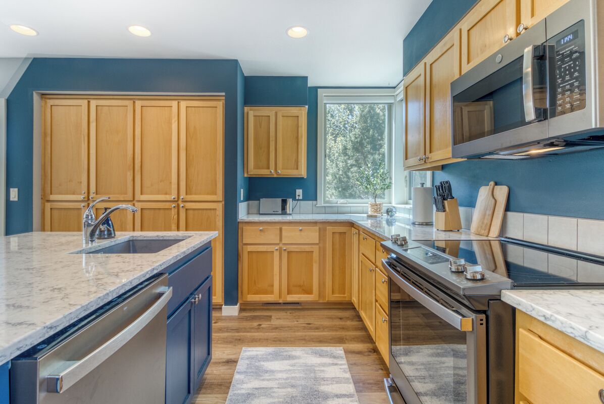 Fully equipped kitchen with everything you need to cook and entertain