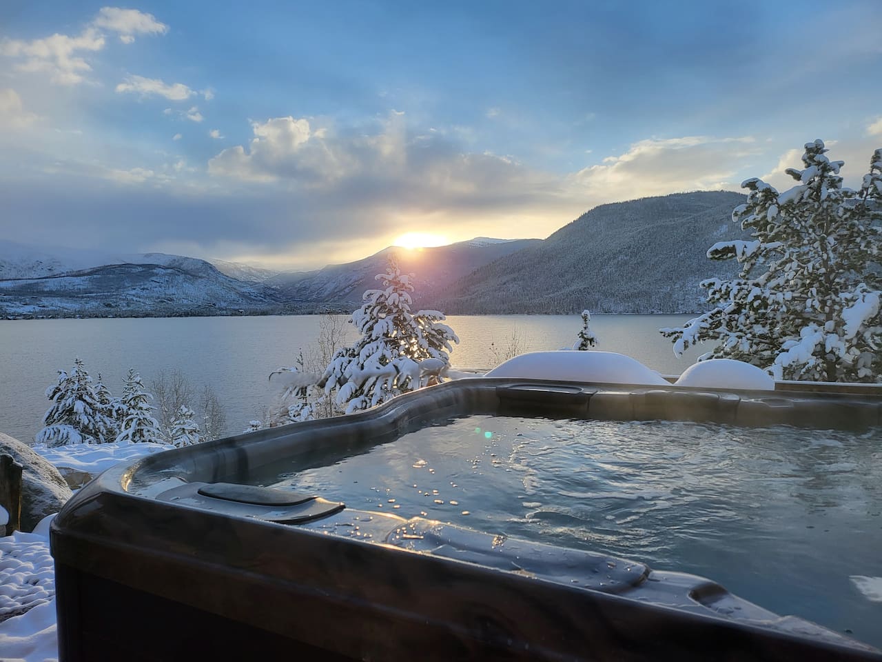 ❄️ Have a soak in your own private winter wonderland! ❄️