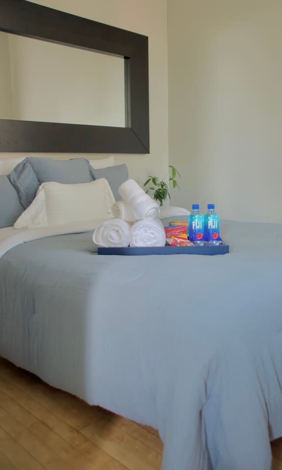 Always fresh clean towels and fresh linens with all essentials needed for guest arrival.