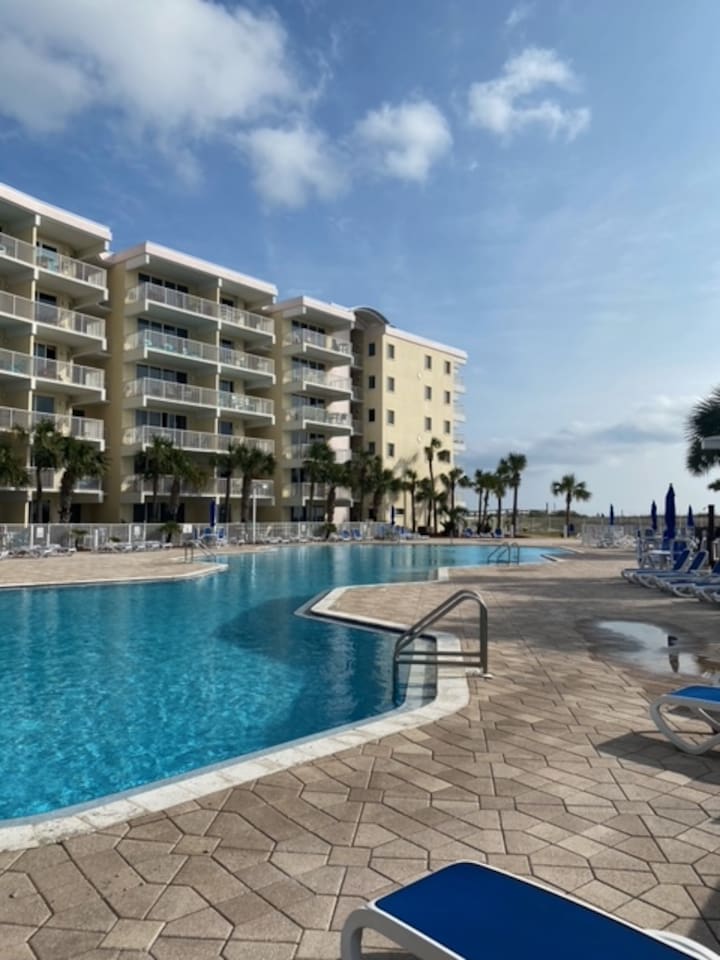 Gulfside Pool