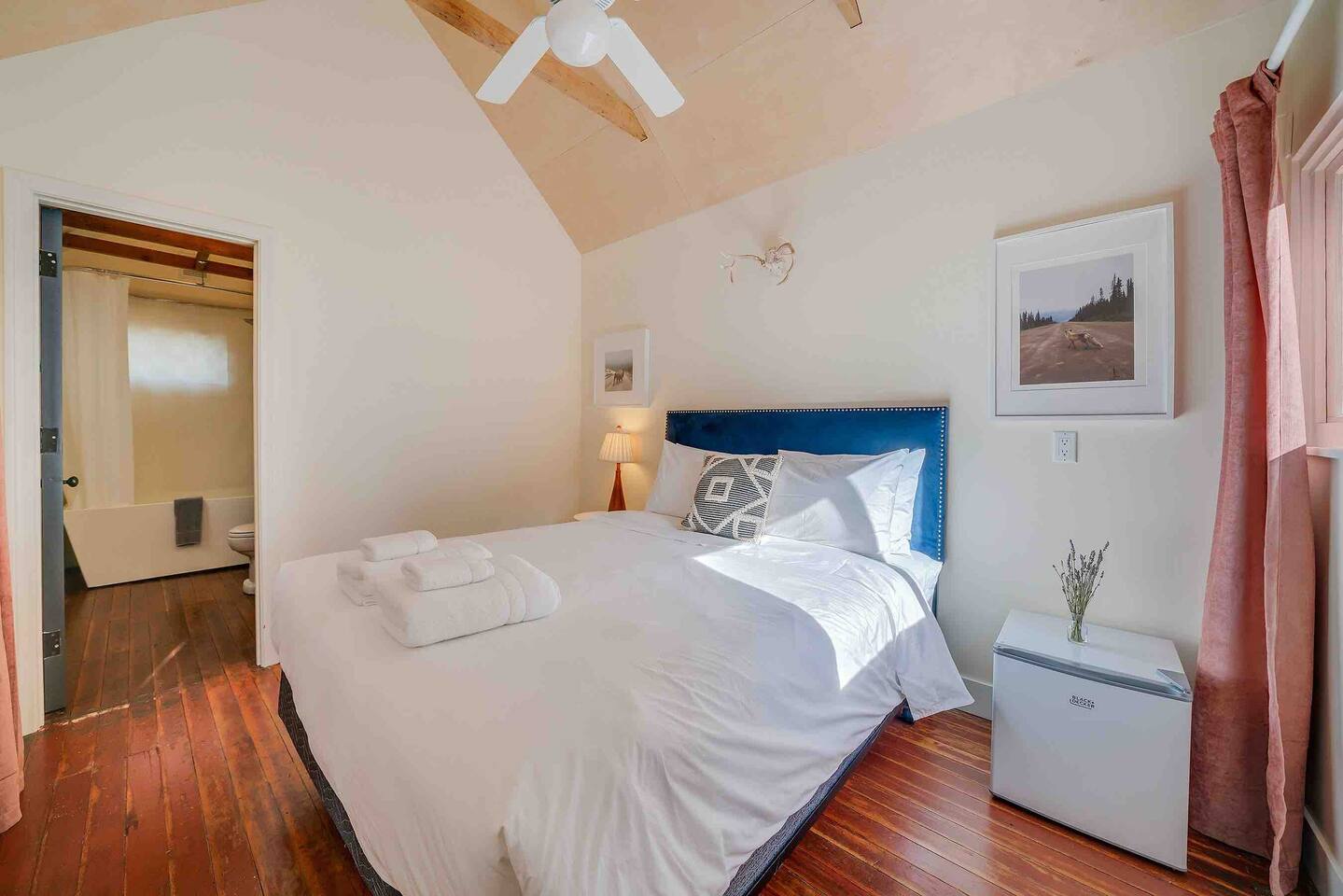 Cabin #3 - The Perch at Twin Peaks 4