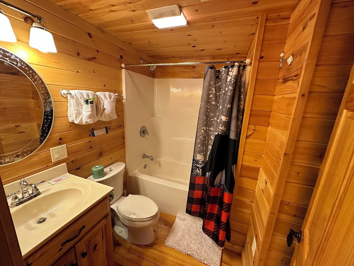 full bathroom # 2 on 2nd floor next to bedrooms