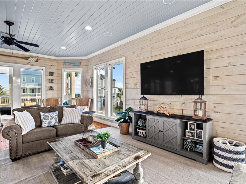d883e8d8e57d42ad92991a4cbad88c53 | Beachhouse | Texas | TX | Vacation Homes | Galveston | Crystal Beach | Kokomo | Breezy Days | Beachfront Elegance | Sunrise Serenity | Southern Sands Property Management, LLC