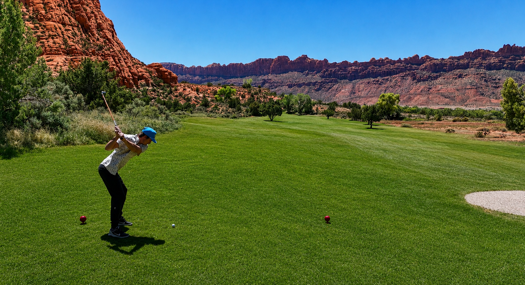 Check out Moab's beautiful golf course! Only a 10 minute drive from the home.