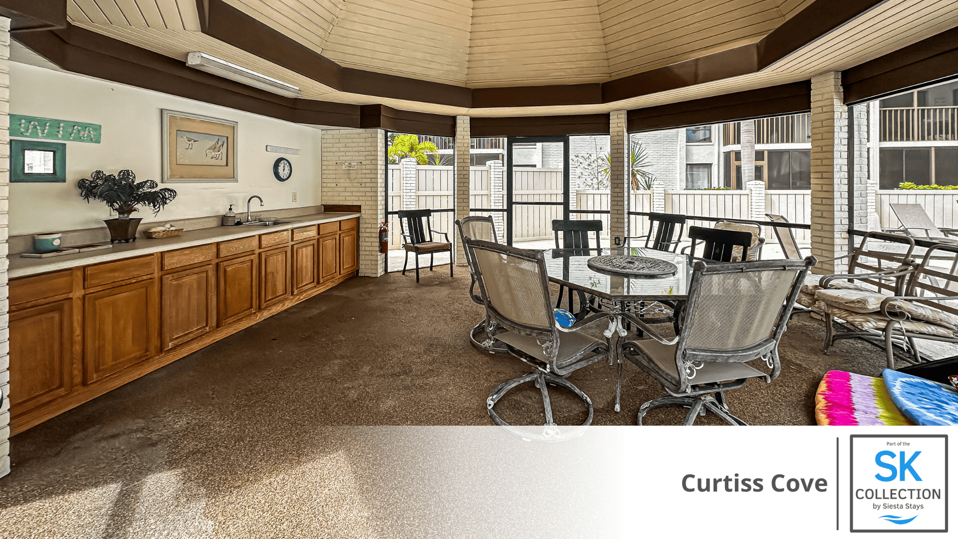 Screened Eating off Pool