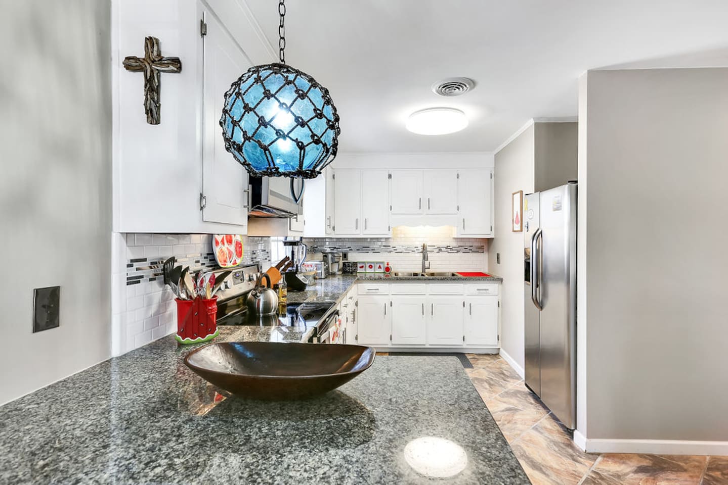 Breakfast Bar and Prep Area