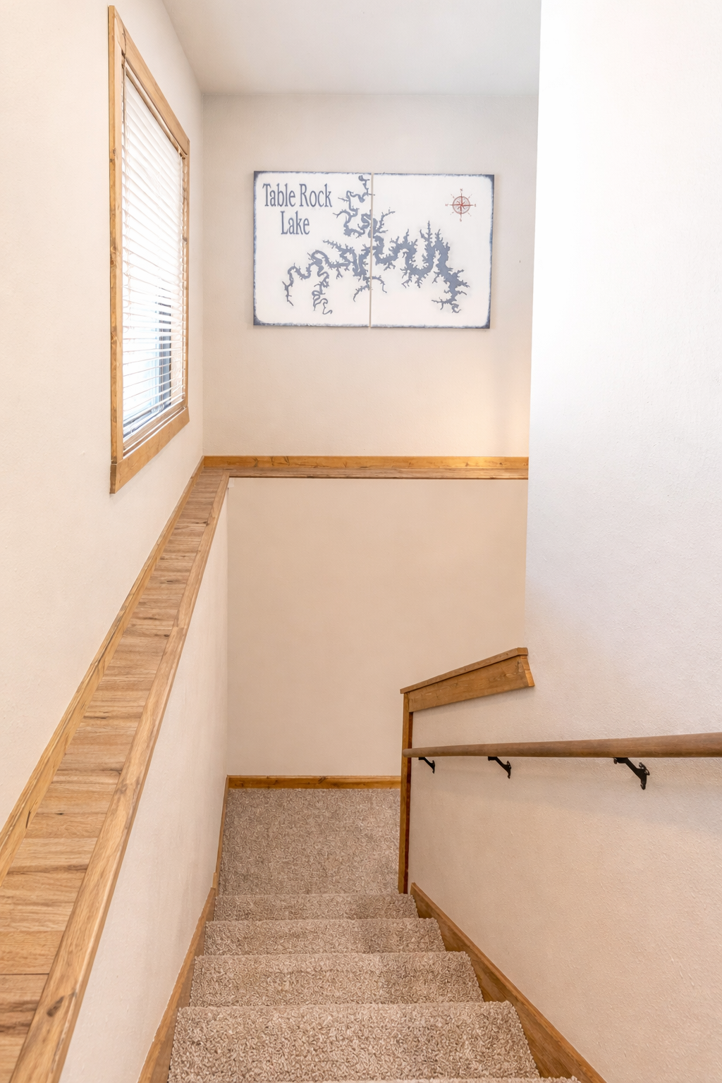 Stairs to lower level 