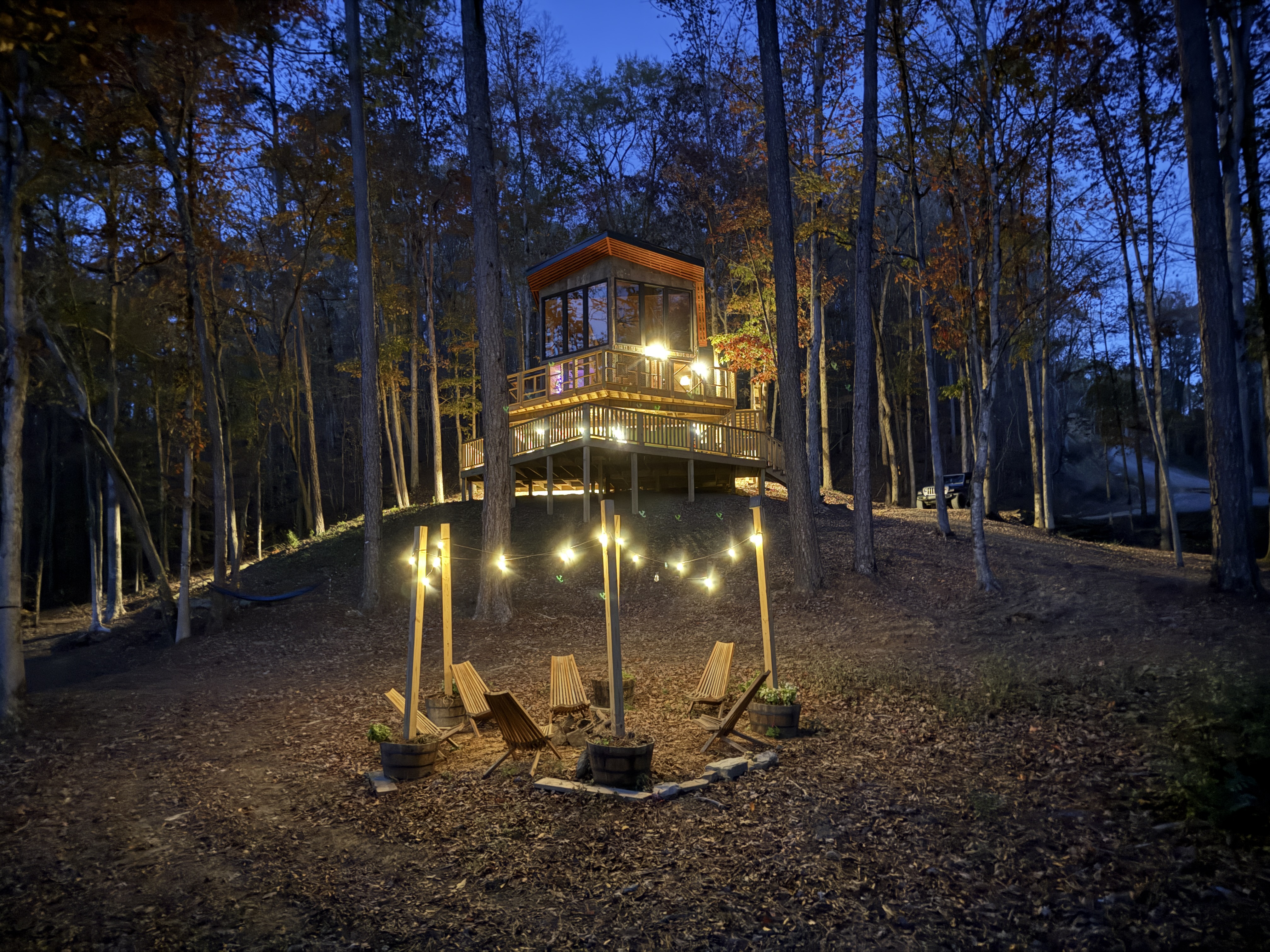 Treehouse stay at Fire Tower Camp