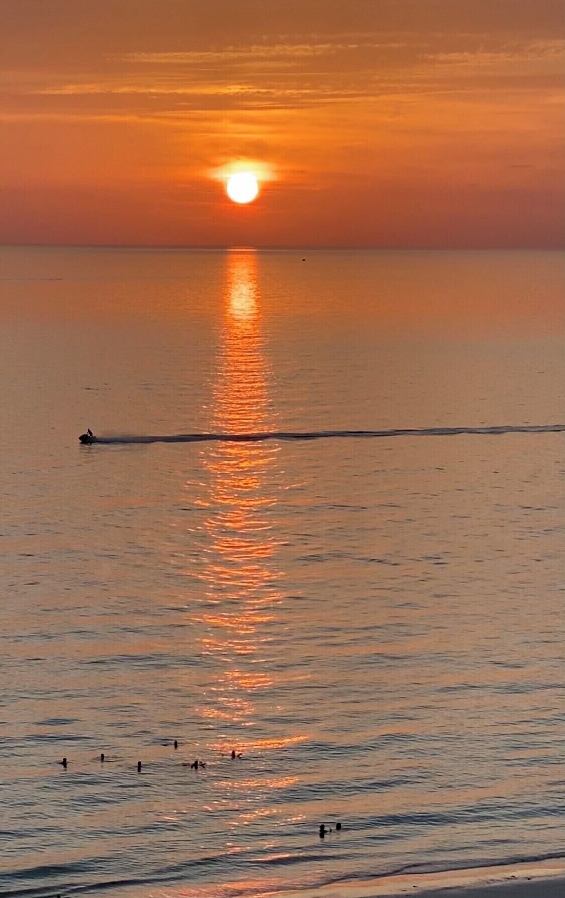 Nothing beats the feeling of Florida sunsets! 