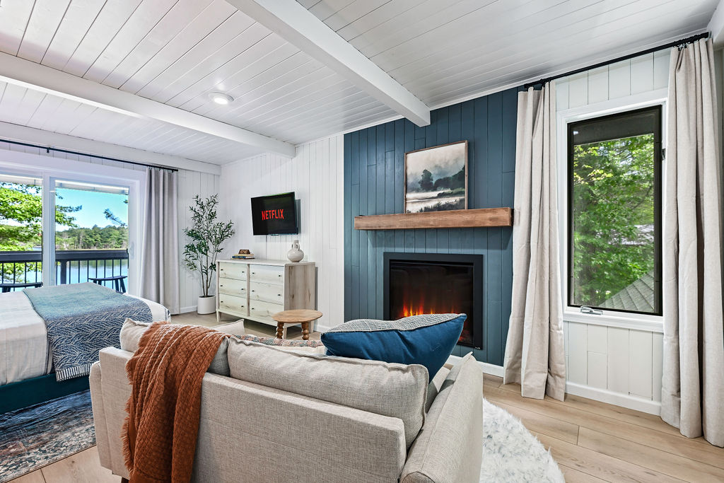Bedroom 1 - Electric fireplace