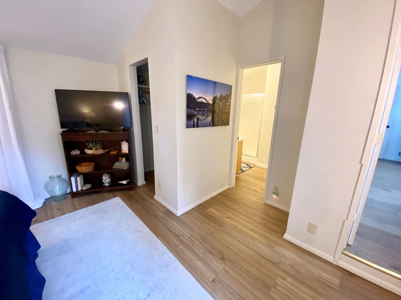 primary bedroom with ensuite bathroom