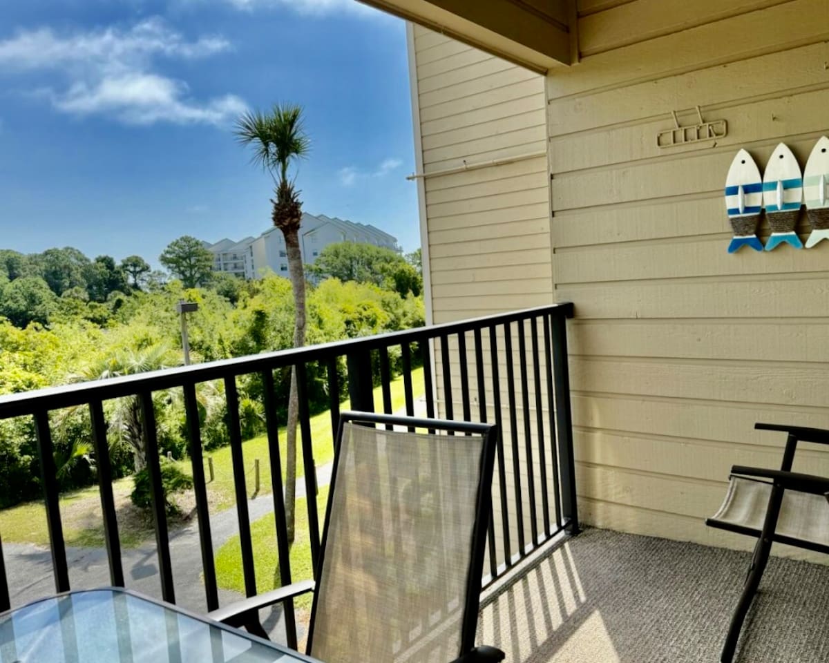 Balcony overlooking the trees