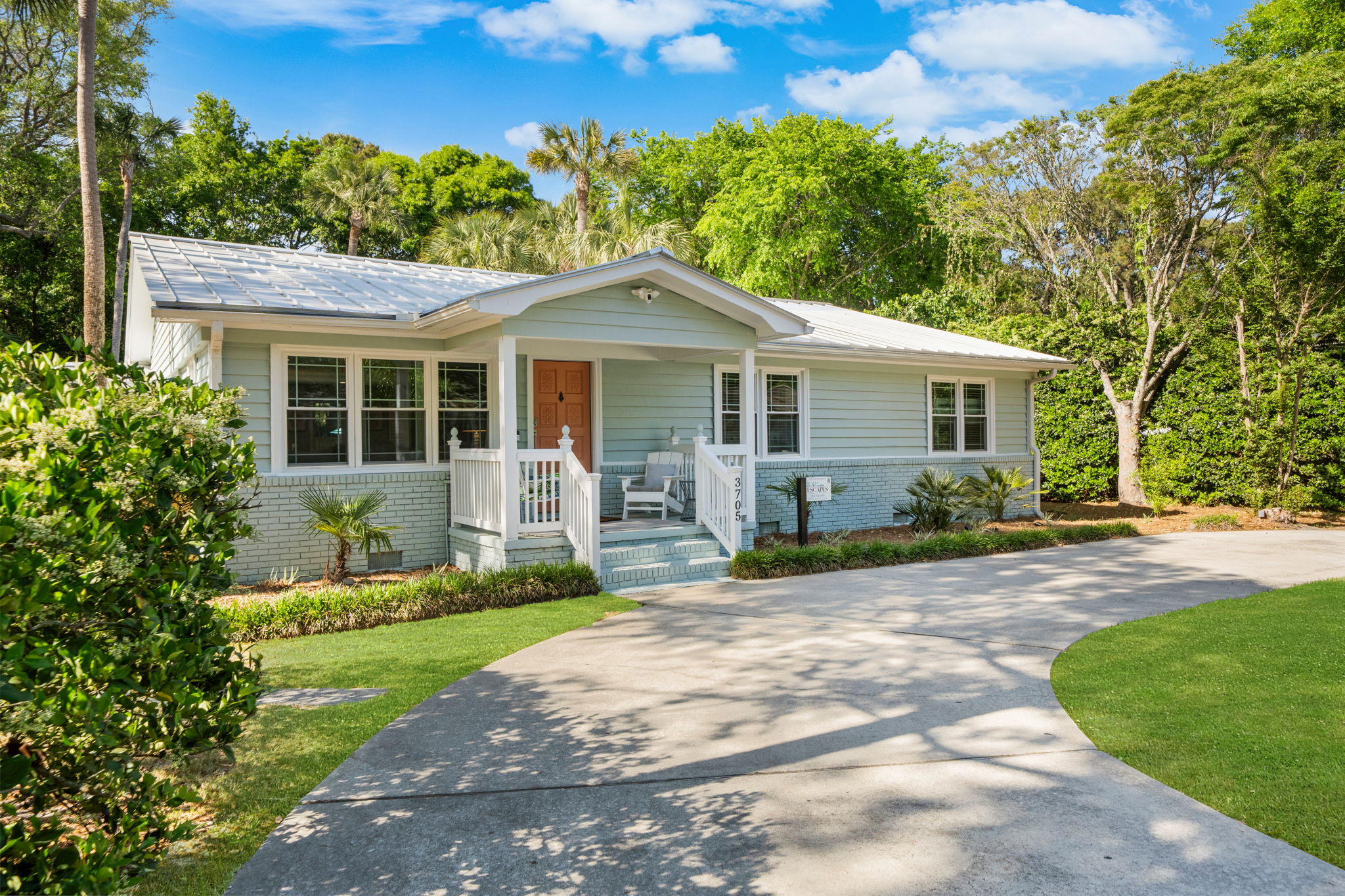 Front of Home | IOP Escapes Beach Blessing | 3705 Hartnett Blvd, Isle of Palms, SC