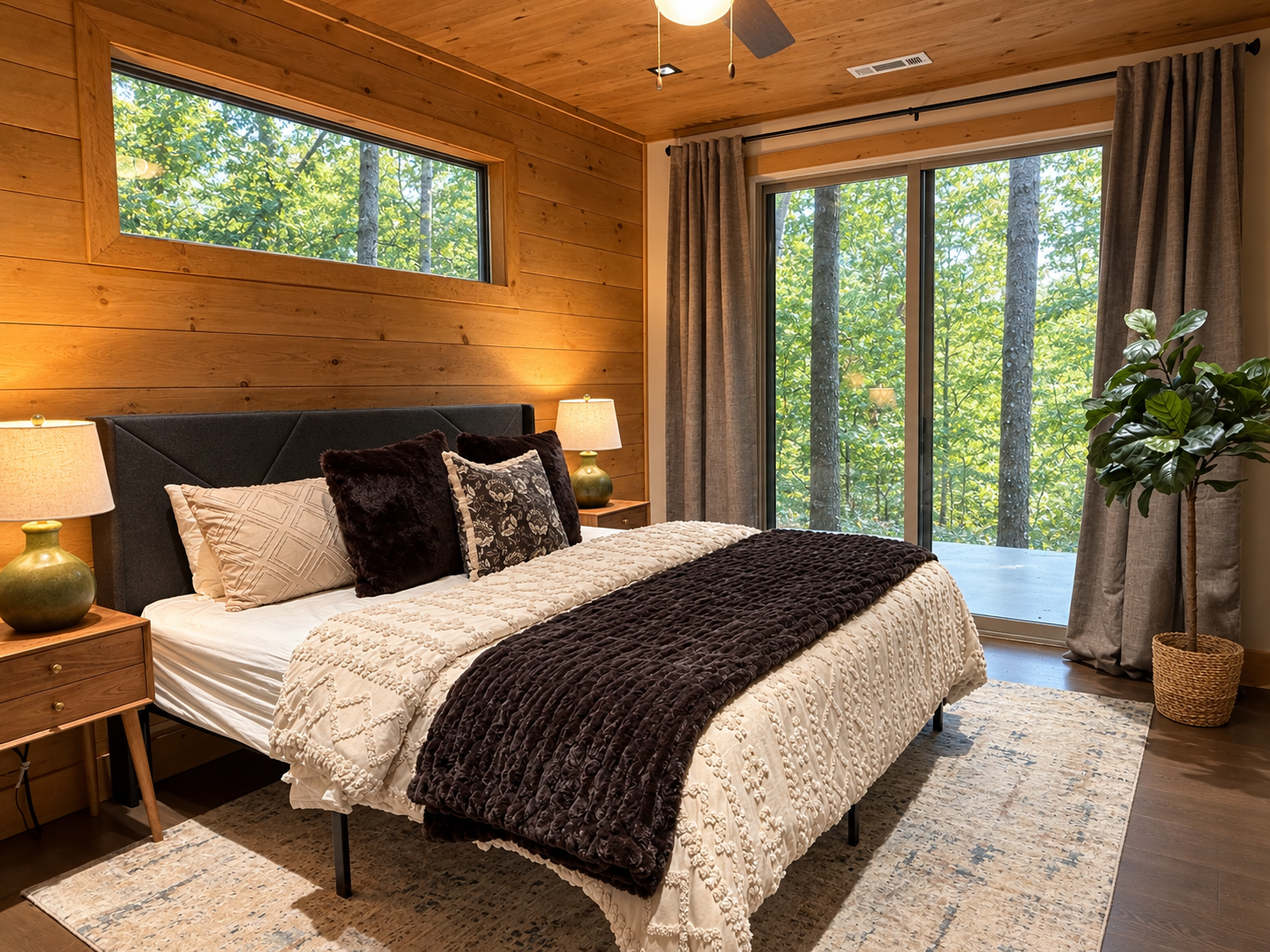 King Suite #4 with full view slider access to patio