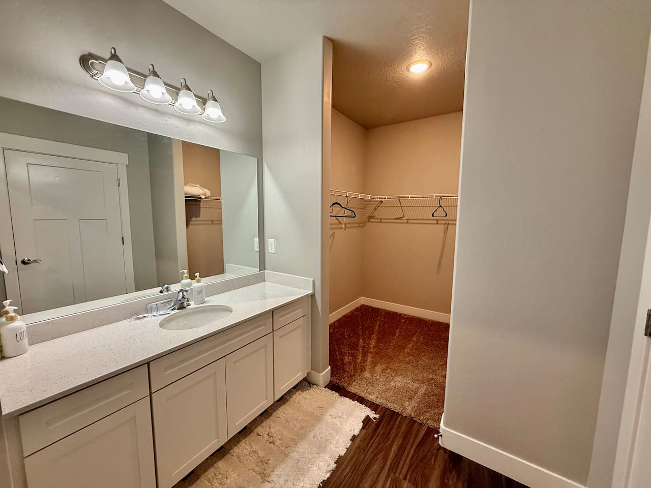 Ensuite