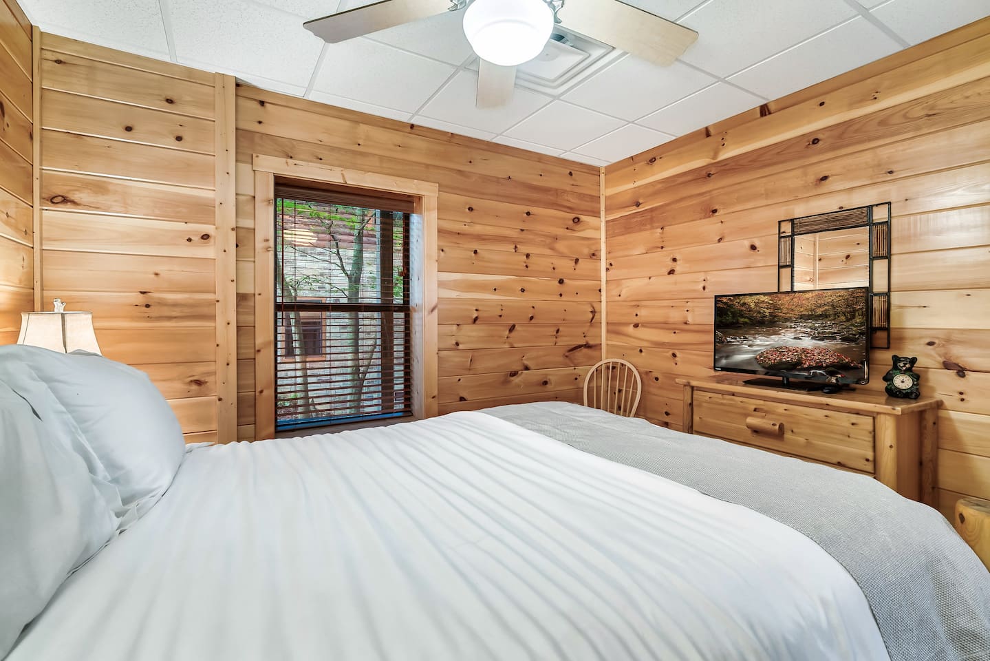 Lower level queen bedroom 2