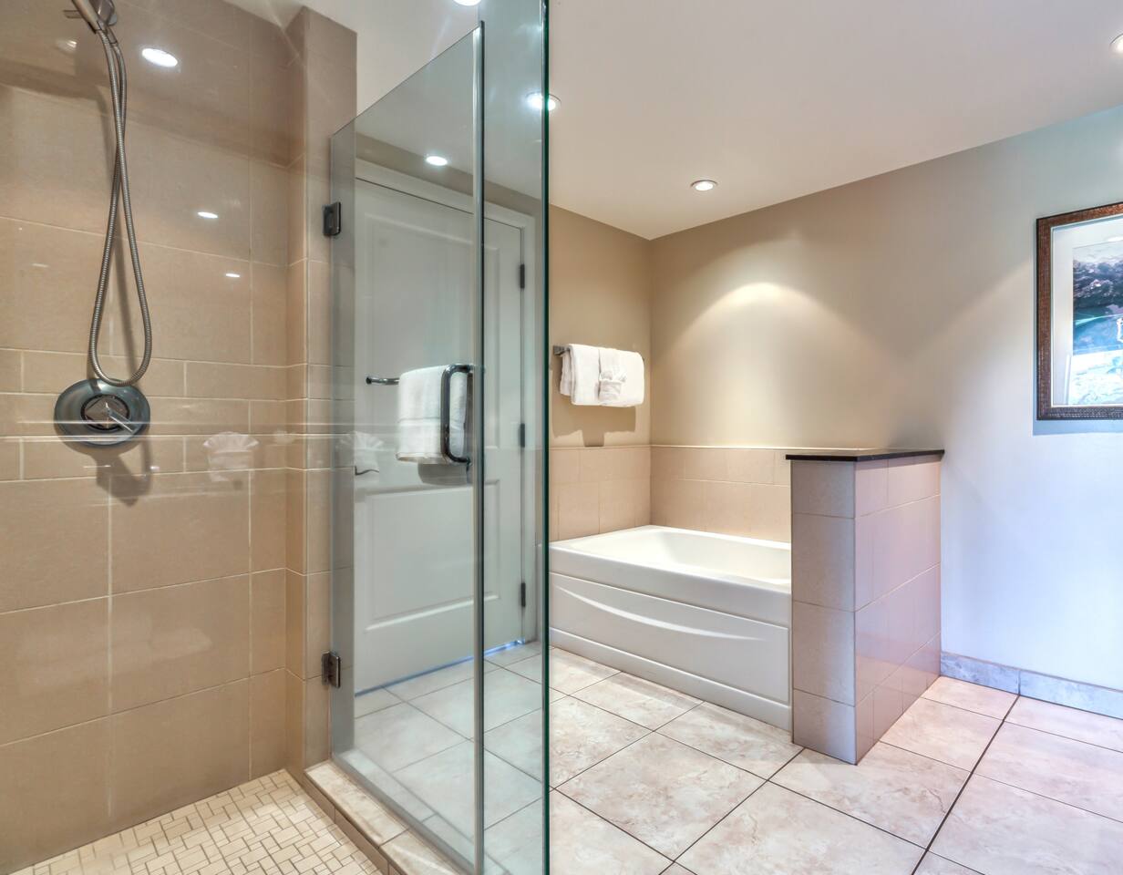 Bathroom with Tub and separate shower