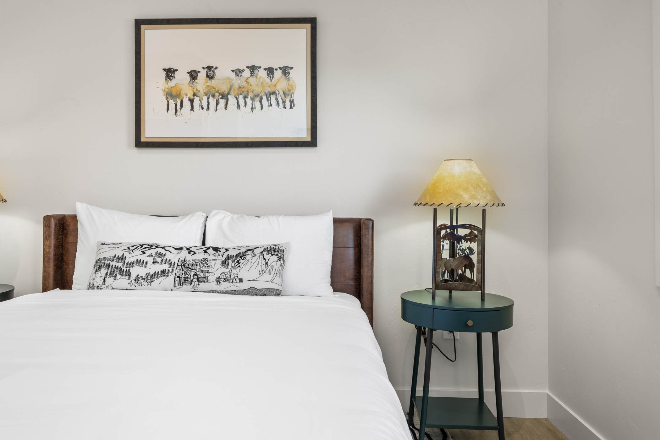 Bedroom 2 | Queensize Bed