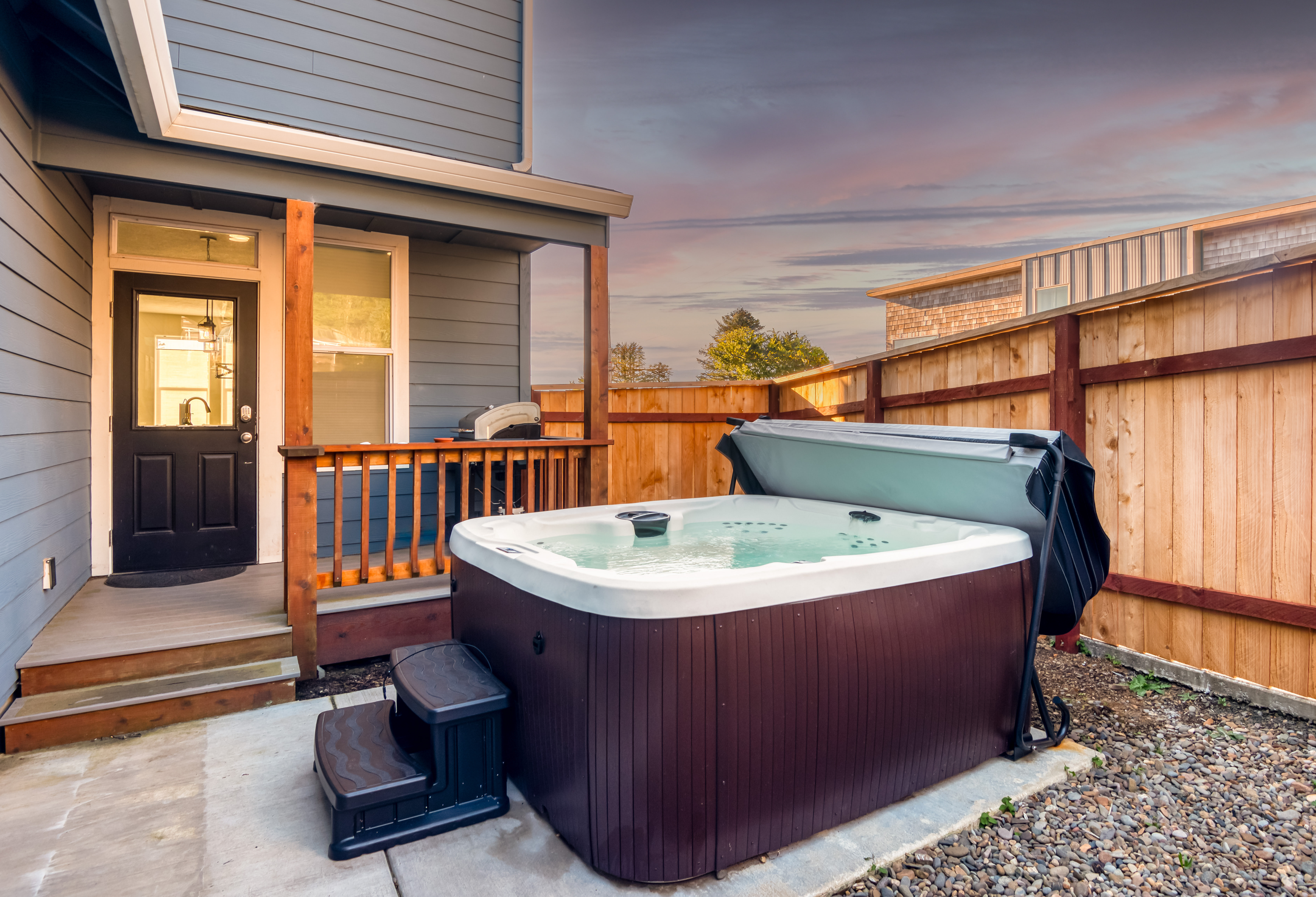 46 - Whale Tale and Arcade — Depoe Bay, OR — vacation rental