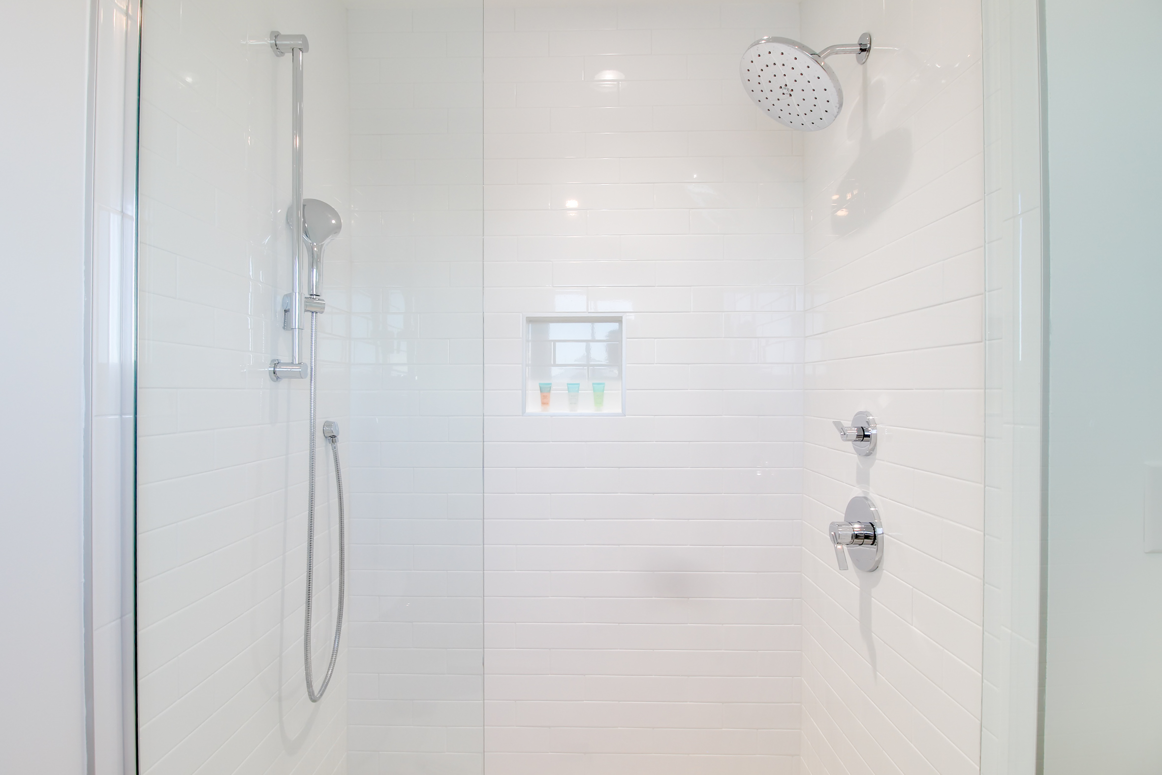 Bathroom 3 - Body Wash, Shampoo, & Conditioner Provided
