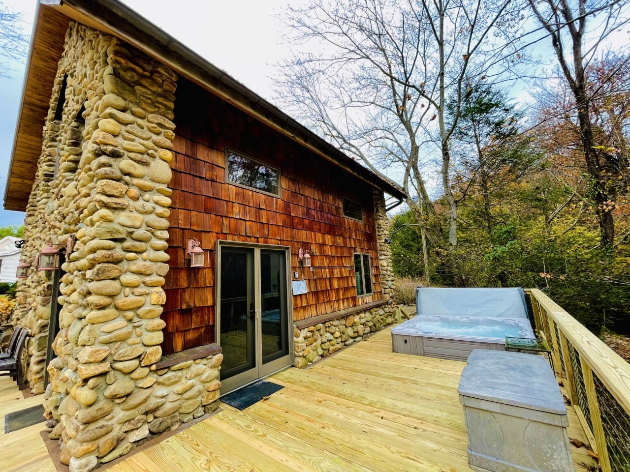 Private hot tub overlooking Spring Creek