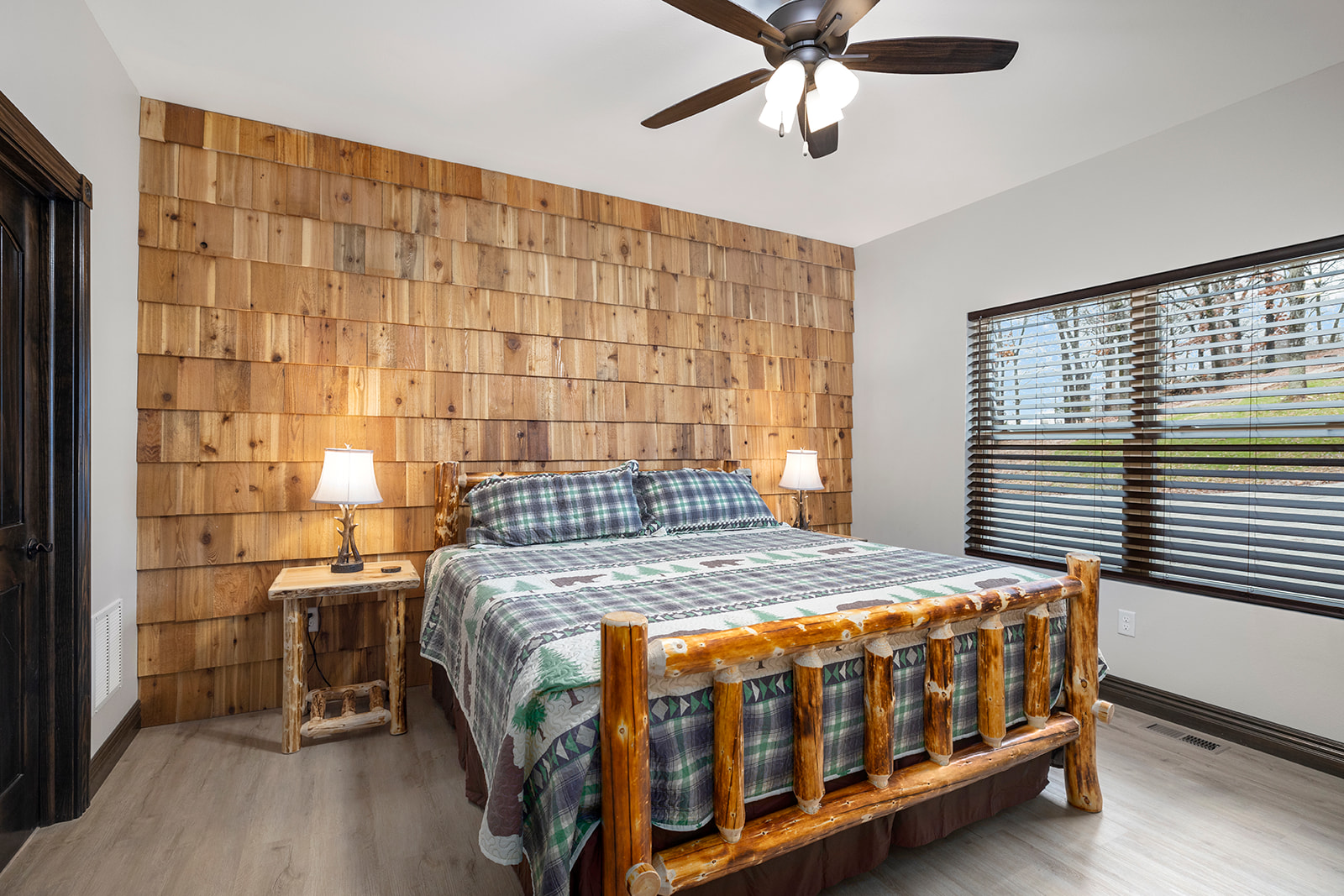 Rock and Timber Lodge (2 Bedroom)