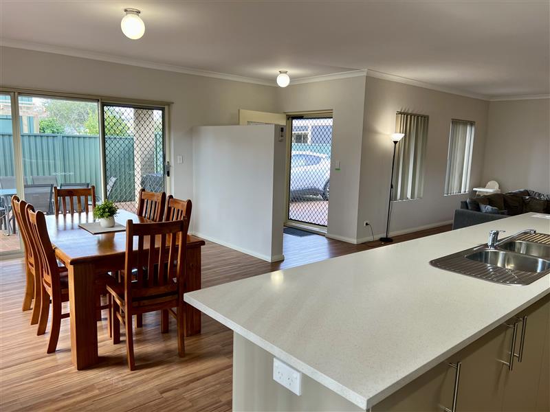 Large Dining area with access to Alfresco