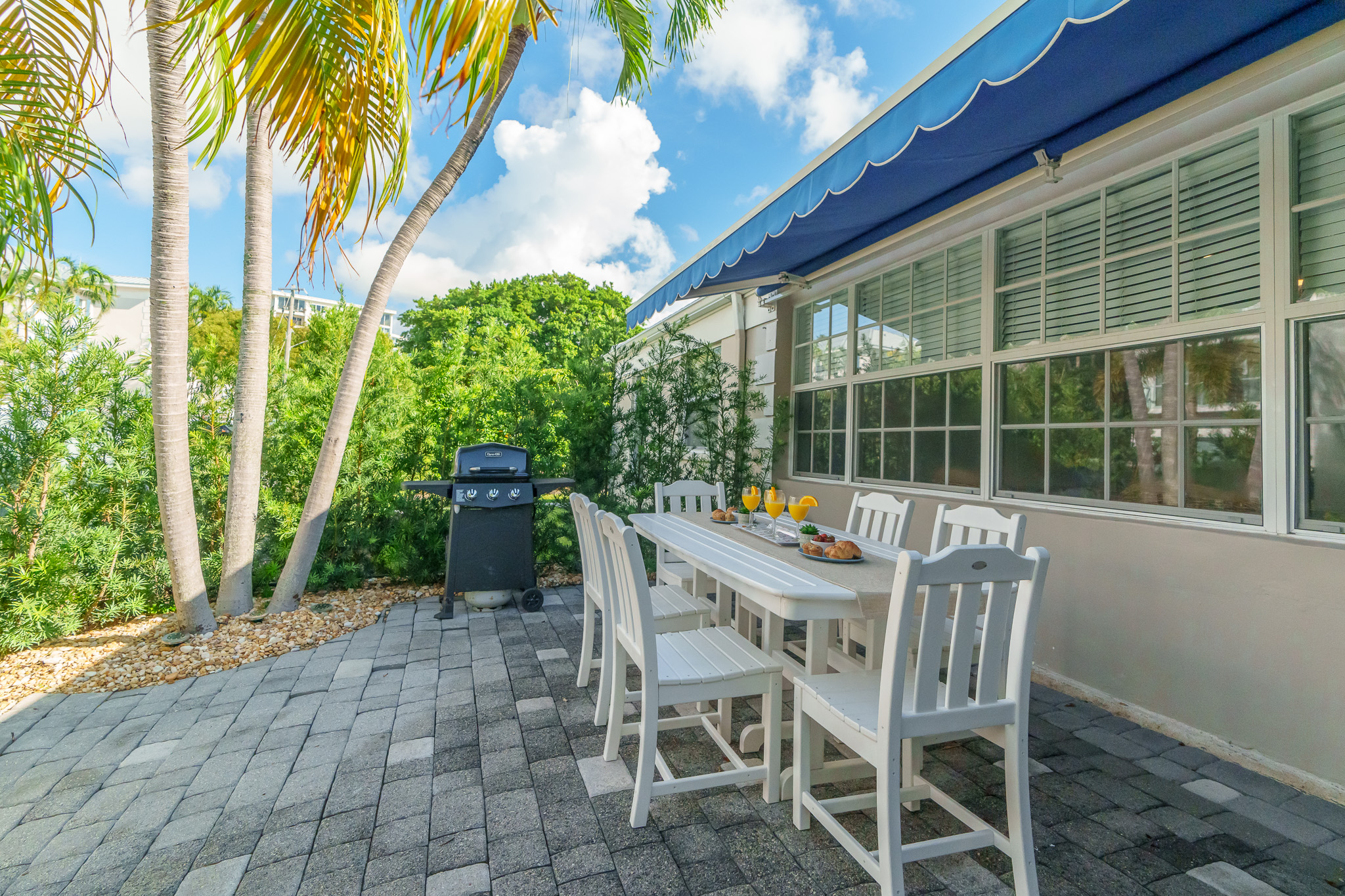 Front patio with grill, and seating for 6