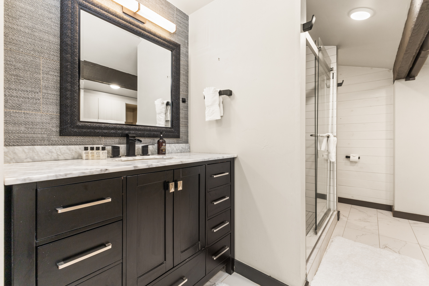 Upstairs Ensuite Bathroom #2 |Standalone Shower | Toilet