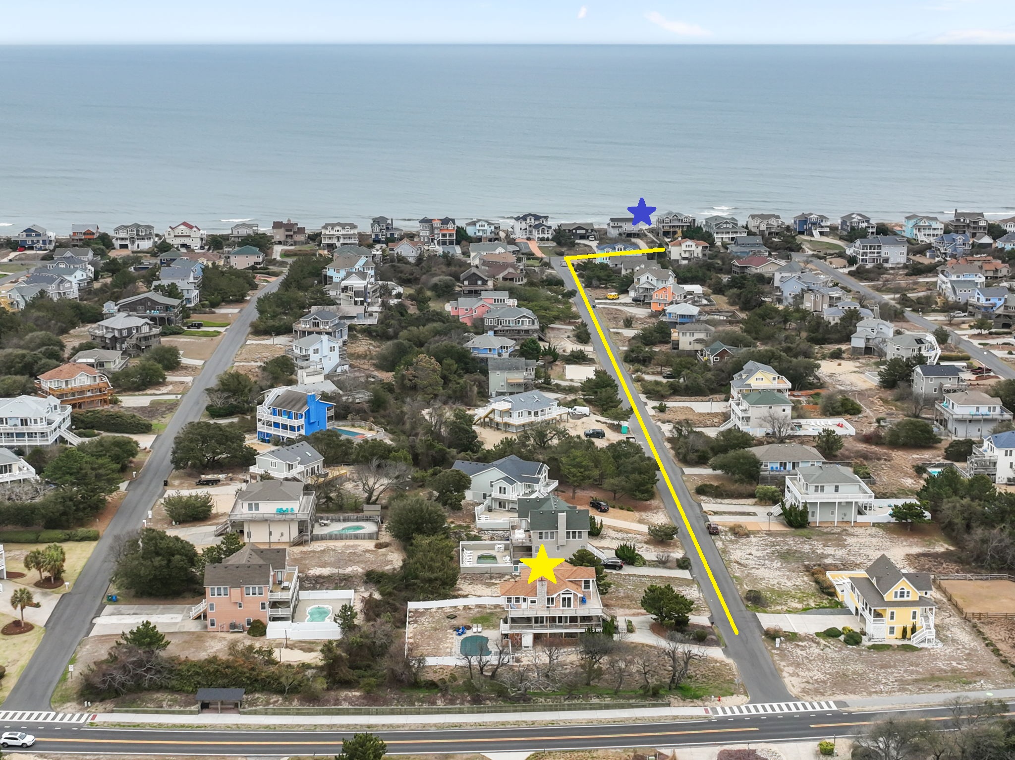 Path to the beach :) 