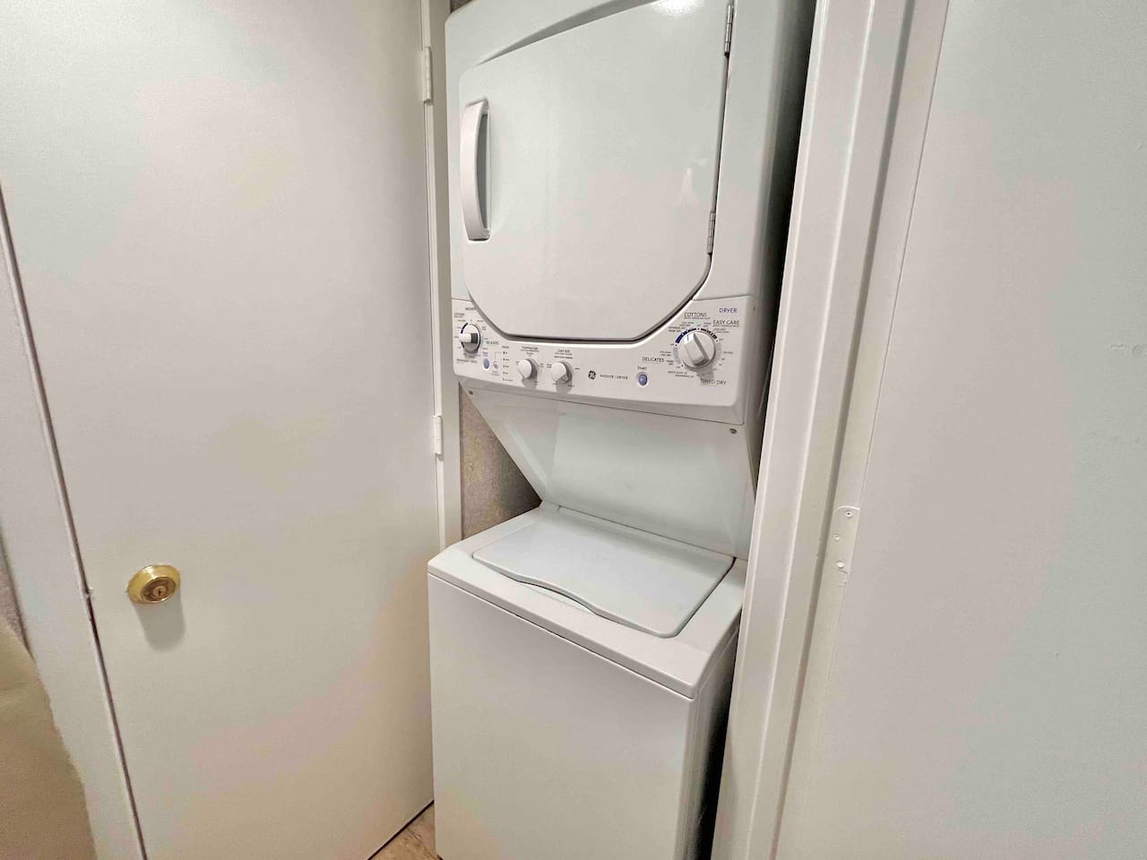 Washer/Dryer Inside the condo