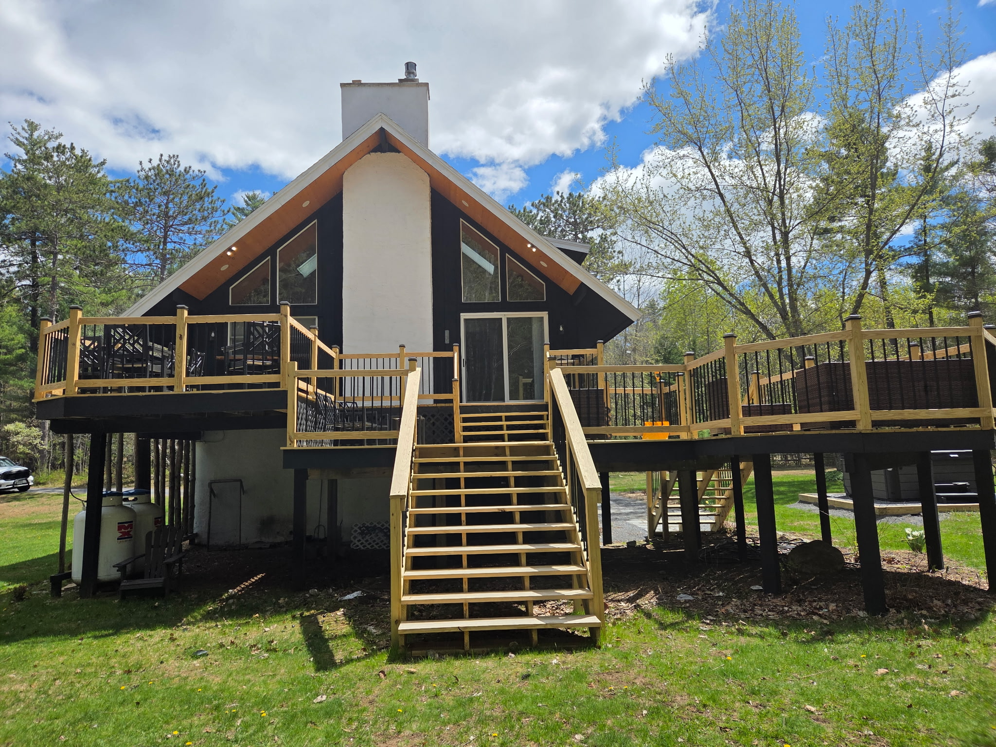 Welcome to Sawmill Chalet!