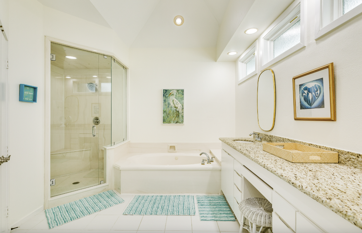 db2c71a300a54748b29bd112b40eabf8 | Beachhouse | Texas | TX | Vacation Homes | Galveston | Crystal Beach | Kokomo | Breezy Days | Beachfront Elegance | Sunrise Serenity | Southern Sands Property Management, LLC