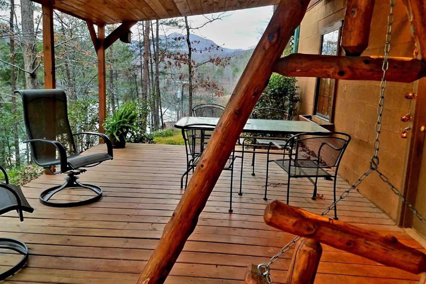 Lower level deck with seating